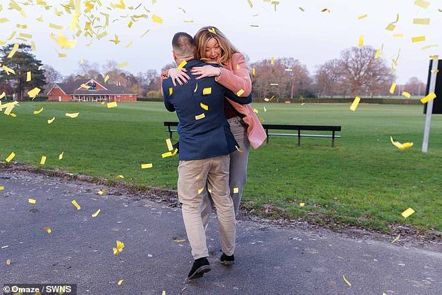 El ganador de Omaze casi pierde el premio de £1 millón después de perderse varios correos electrónicos en el funeral.