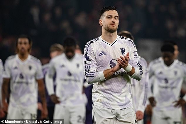 ‘No está ni cerca de donde debería estar este club’: Diogo Dalot habla sobre su dolor por la temporada más corta del Man United y por qué está impulsando la lucha por regresar a la Liga de Campeones