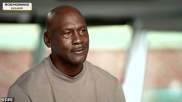 Michael Jordan finalmente se sienta con Gayle King para una entrevista que tomó 10 AÑOS planear con el solitario héroe de la NBA