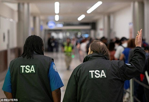Los republicanos de línea dura arruinan el proyecto de ley de financiación del DHS mientras millones de pasajeros se enfrentan al infierno de la TSA