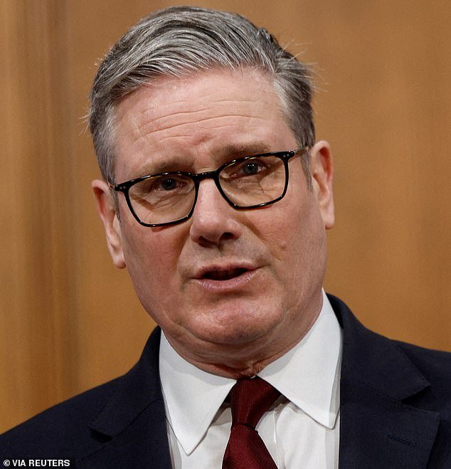 Los ministros del gabinete laborista los tildaron de “hipócritas” después de exigir casi 60.000 libras esterlinas para subsidiar su combustible.