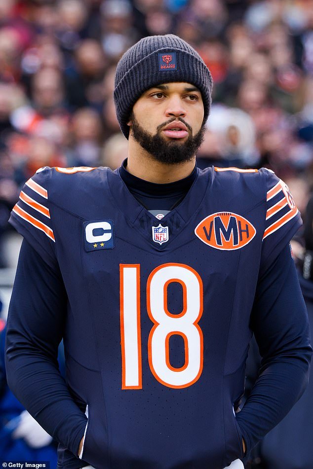 El mariscal de campo de los Bears, Caleb Williams, choca con Skip Bayless por el apodo de George Gervin, “Iceman”.