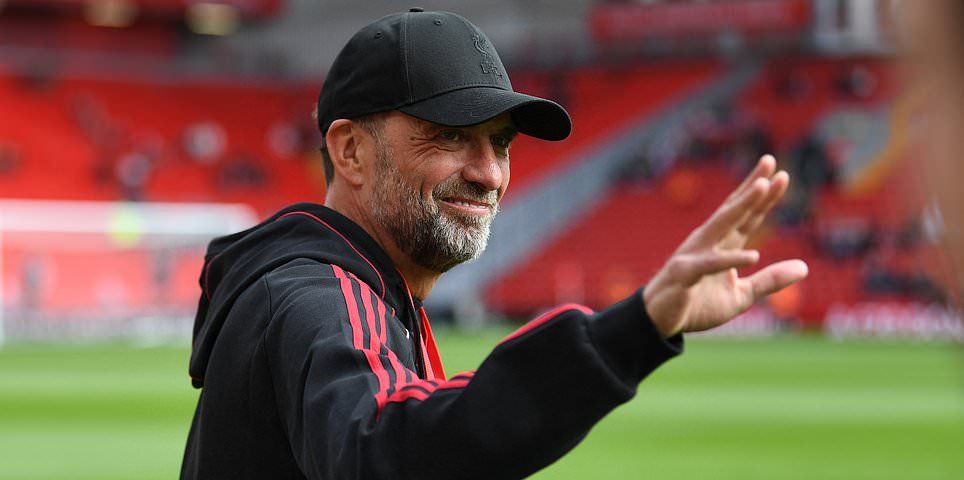 Liverpool Legends vs Borussia Dortmund Legends EN VIVO: último resultado, noticias del equipo y actualizaciones mientras Jurgen Klopp regresa a la banca de Anfield por primera vez mientras Steven Gerrard y Peter Crouch están en acción