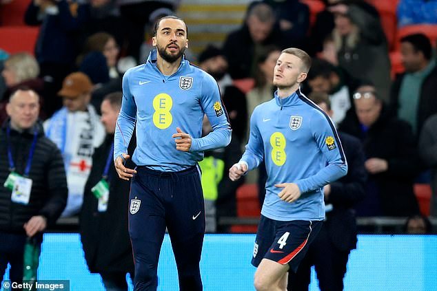 Nombrado: OCHO jugadores de Inglaterra liberados del campamento de Thomas Tuchel, incluidas tres estrellas del Arsenal con problemas de lesiones, mientras el técnico de los Tres Leones vigila a su equipo en su gran partido previo a la Copa del Mundo contra Japón.