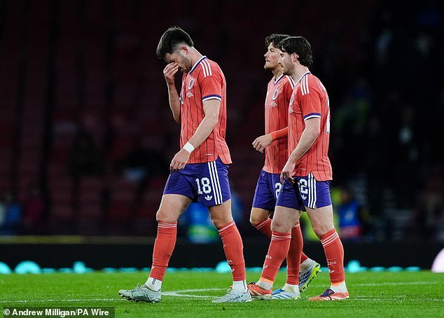 Escocia 0 Japón 1: Los escoceses tienen todo el equipamiento pero no tienen ni idea mientras los visitantes dan una lección