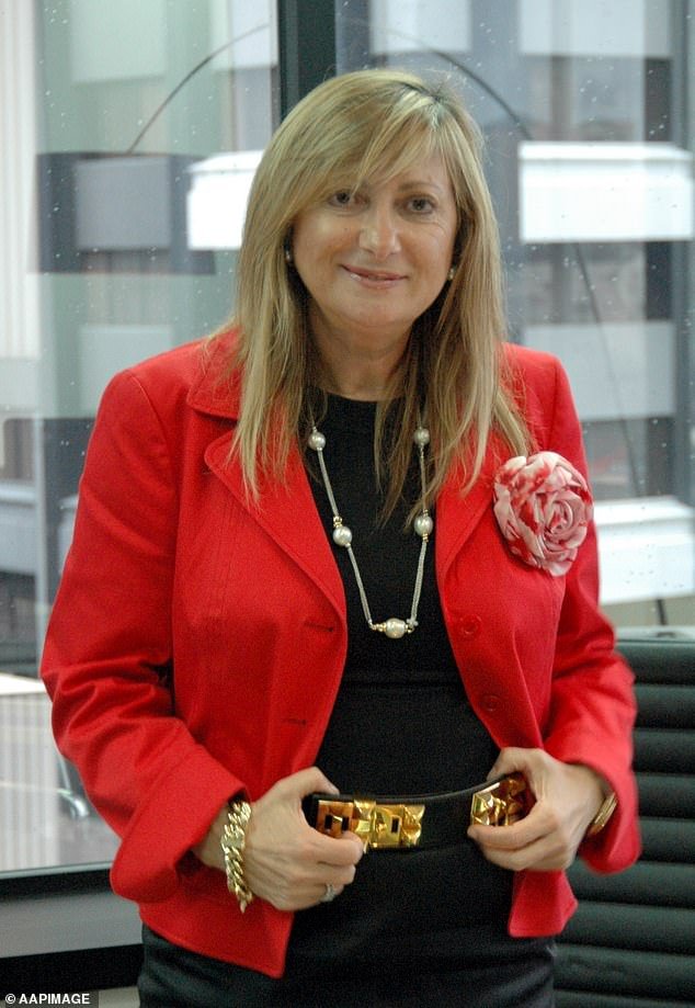 La reina del empleo, Sarina Russo, está provocando indignación por su consejo directo a los australianos que luchan contra la crisis del costo de vida.