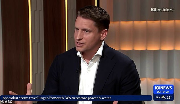 El diputado de la coalición critica a Donald Trump por emitir una terrible advertencia sobre la economía australiana en medio de la escalada de la crisis del combustible.