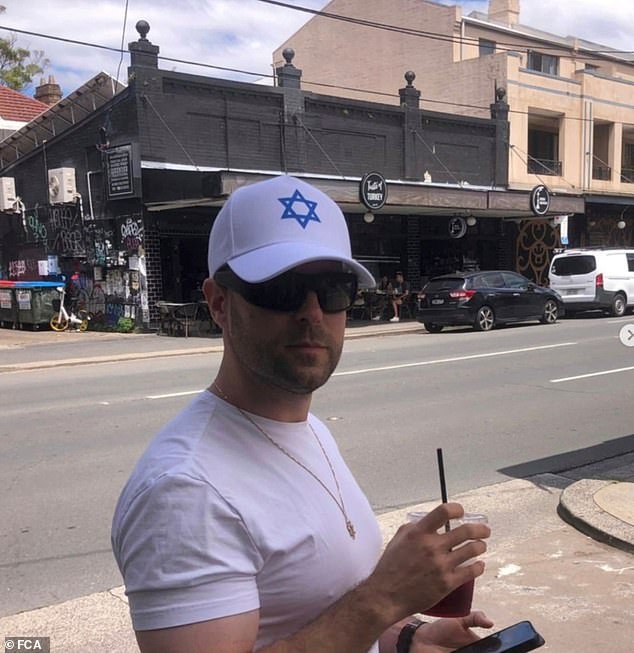 En el sorprendente acuerdo alcanzado después de que un activista judío “encubierto” que llevaba una gorra con la estrella de David se enfrentara con el personal de un café que apoyaba a Palestina.