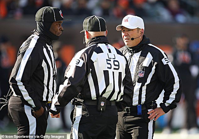 Nueva temporada de la NFL en caos mientras los dueños de equipos comienzan a contratar árbitros de reemplazo después de negociaciones “alarmantes”