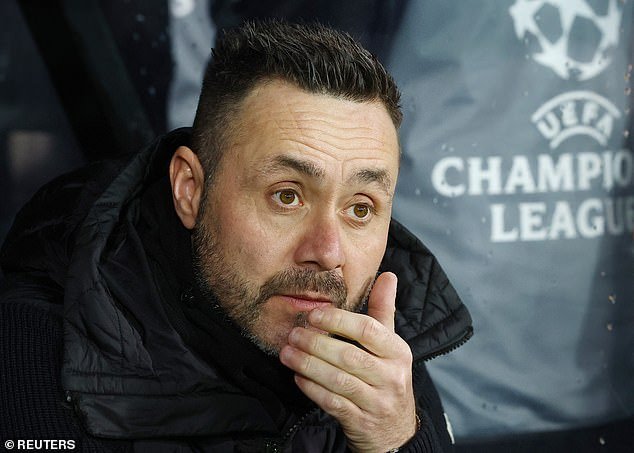 La apuesta del Tottenham por Roberto De Zerbi es un cambio de sentido desesperado: por eso en el pasado tenían reservas sobre fichar a un italiano y lo que revela la última apuesta sobre el liderazgo de Johan Lange y Vinai Venkatesham, escribe MATT BARLOW