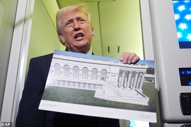 Trump ordenó detener la construcción de su magnífico salón de baile en la Casa Blanca