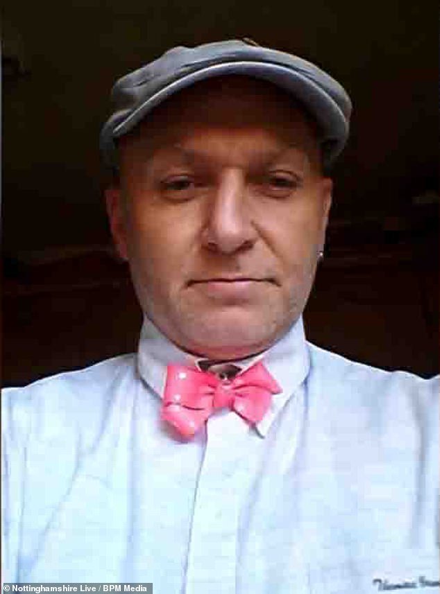 Un hombre de 53 años dijo a sus amigos que estaba “brillantemente” antes de “hacer volar” su casa después de que el propietario aumentara el alquiler en £80, según la investigación.