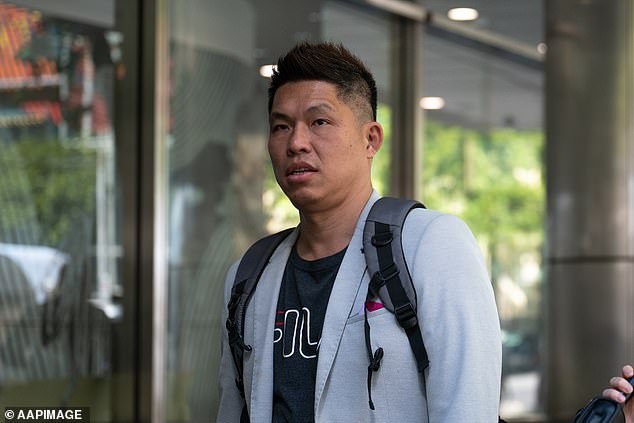 Surgen acusaciones inquietantes después de que una pareja fuera acusada de mantener a una mujer como esclava y obligarla a dormir en las escaleras antes de su muerte.