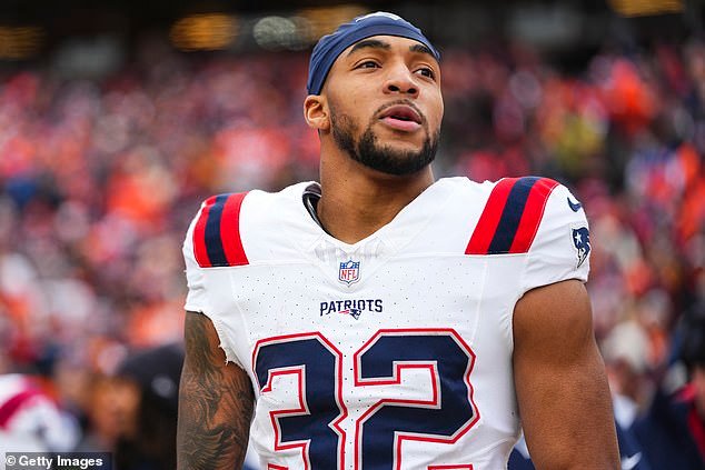 La estrella del Super Bowl salta en defensa del jugador de la NBA despedido luego de que el guardia de los Bulls fuera cortado por declaraciones anti-LGBTQ+