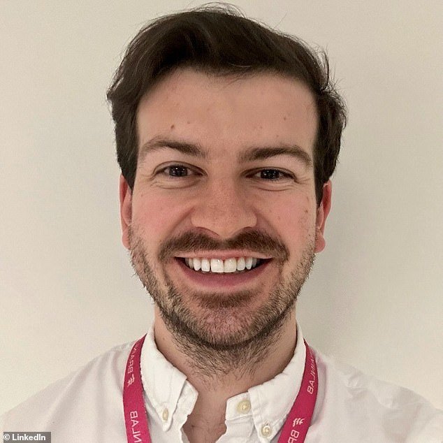 El neurocirujano “pensó que iba a morir” después de quedar atrapado en la caída del ascensor de un hospital y ahora está lanzando una batalla legal de £200,000 contra el NHS.