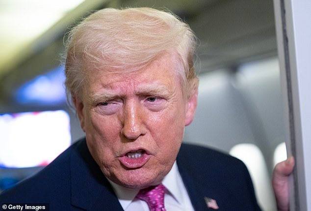 Trump, sorprendido, reacciona ante el marido travestido de Kristi Noem después de que el Daily Mail expone el escándalo de seguridad nacional