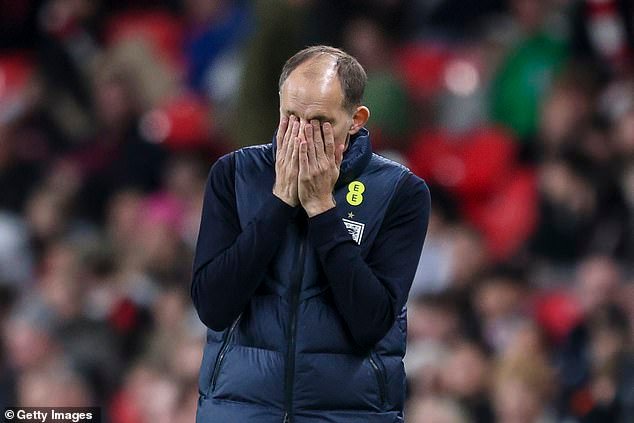 A Thomas Tuchel se le acaba el tiempo para hacer su magia: su equipo de Inglaterra todavía está buscando a tientas una fórmula y después de esta actuación letárgica no están ni cerca de los contendientes de la Copa del Mundo, escribe OLIVER HOLT