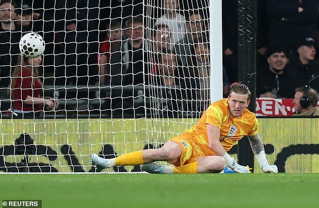 Inglaterra 0-1 Japón CLASIFICACIONES DE LOS JUGADORES: ¿Qué estrella tiene grandes dudas sobre su lugar en la Copa del Mundo? ¿A quién parece faltarle confianza y ritmo? ¿Y quién hizo enojar a Thomas Tuchel?