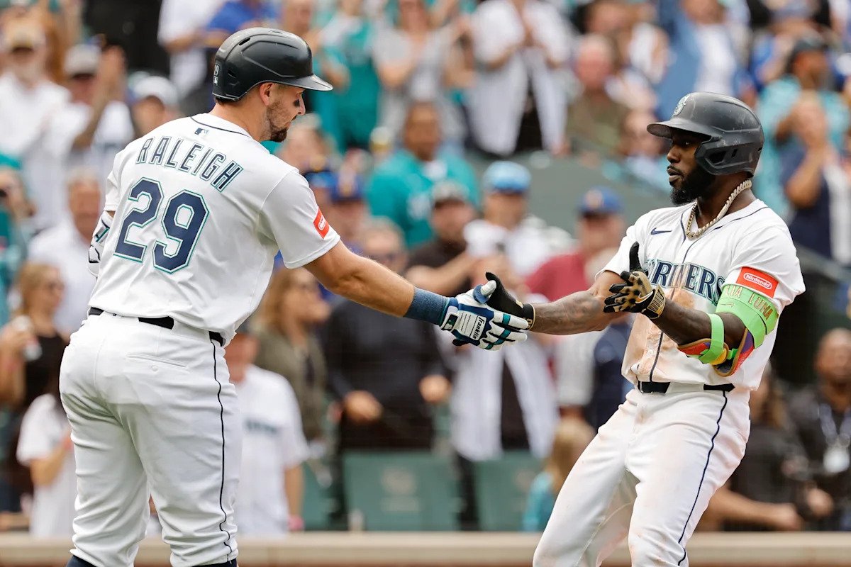 Cal Raleigh dice “No hay problema” con Randy Arozarena luego de interacción con Randy Arozarena