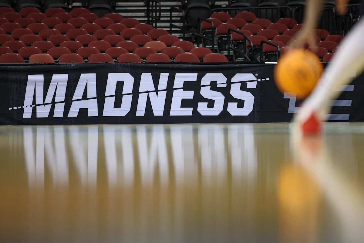 Domingo de selección de 2026: aquí se explica cómo ver la presentación de la serie masculina March Madness en vivo esta noche antes del torneo de baloncesto de la NCAA