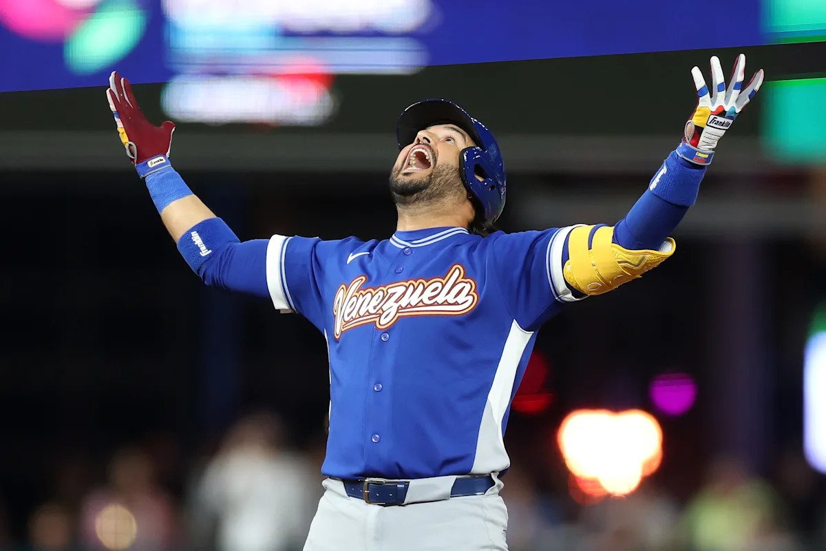 Clásico Mundial de Béisbol: Para Eugenio Suárez y Venezuela, la victoria del CMB trae un torrente de emociones, cantos y tantas lágrimas