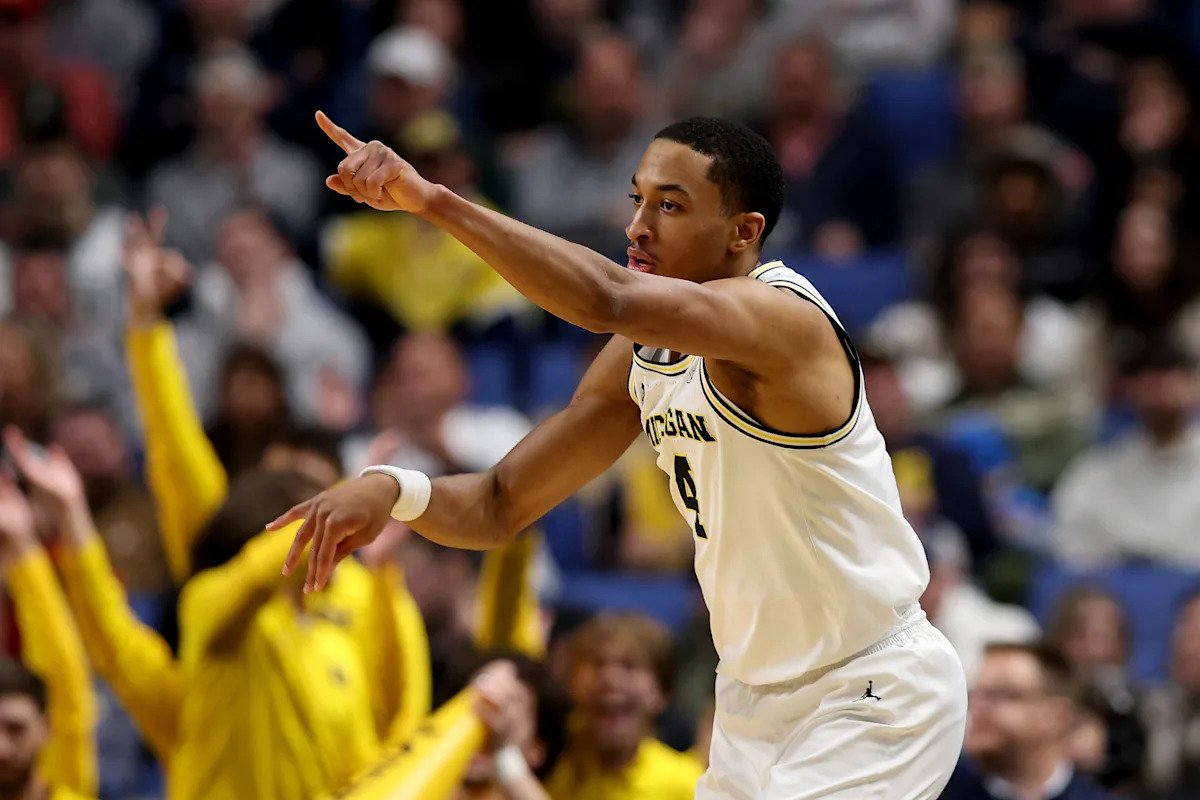 El No. 1 Michigan logra una victoria 95-72 sobre el No. 9 Saint Louis para avanzar al Torneo Sweet 16 de la NCAA