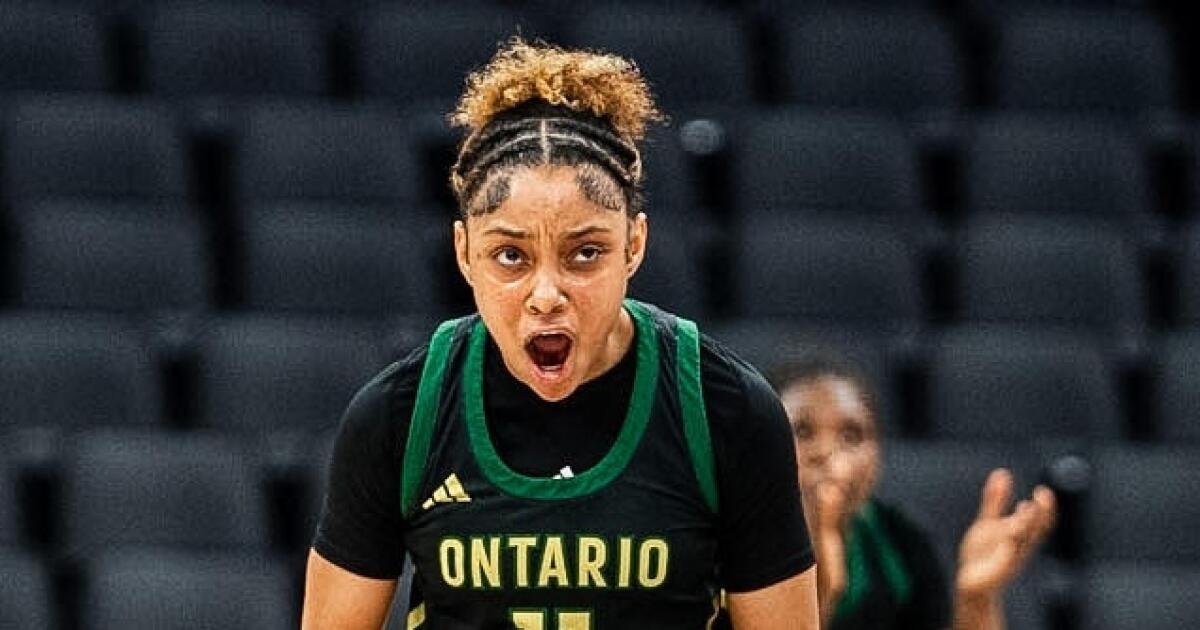 Jugadora de baloncesto femenino del año: Kaleena Smith de Ontario Christian