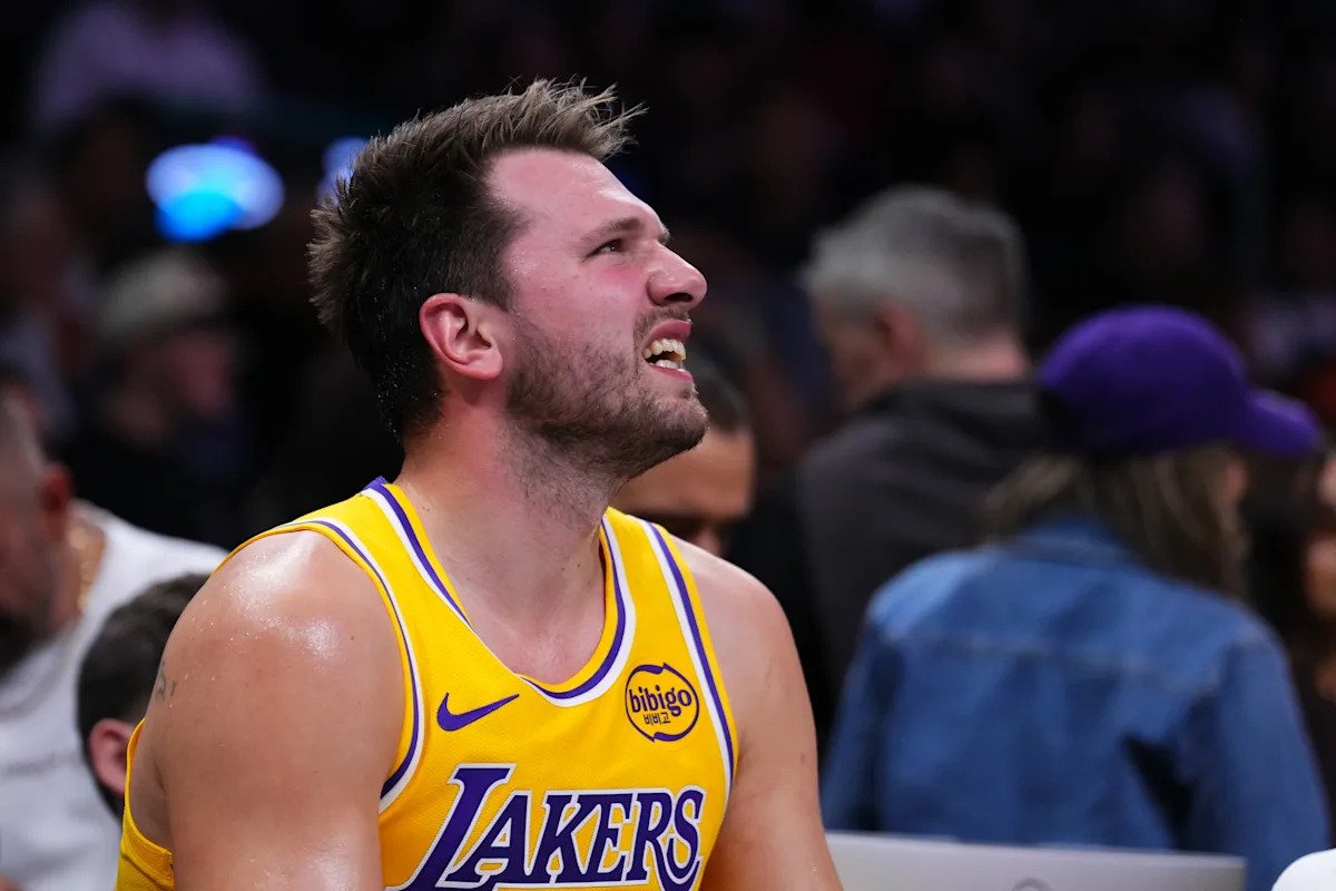 Luka Dončić evita una suspensión de un partido después de que la NBA anulara su falta técnica número 16 de la temporada