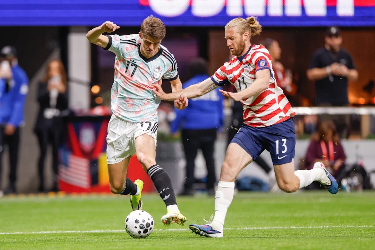 USMNT ‘conmocionado’ por el conflicto de uniformes en la derrota de Bélgica: ‘Fue casi como una cosa 50-50’