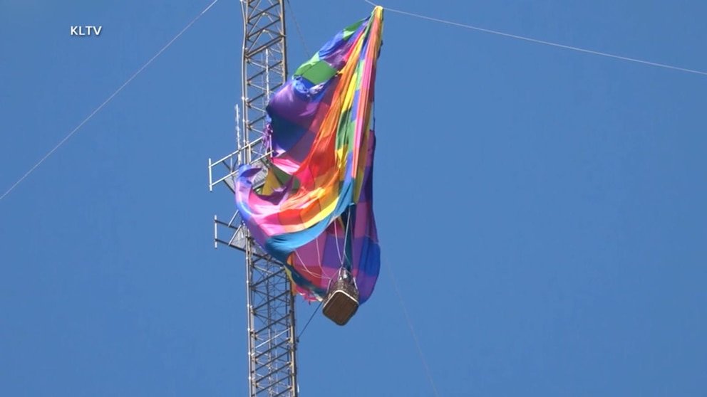 MIRAR: Los rescatistas hablan después del dramático rescate en globo aerostático