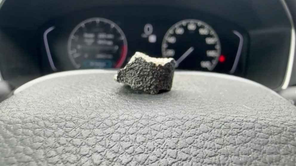 Vídeo: Cazador de meteoritos rastrea el impacto de un meteorito en Ohio