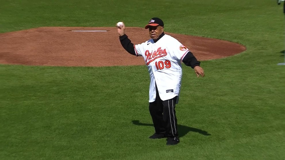 MIRAR: David Muir comparte momentos inolvidables del día inaugural de la MLB