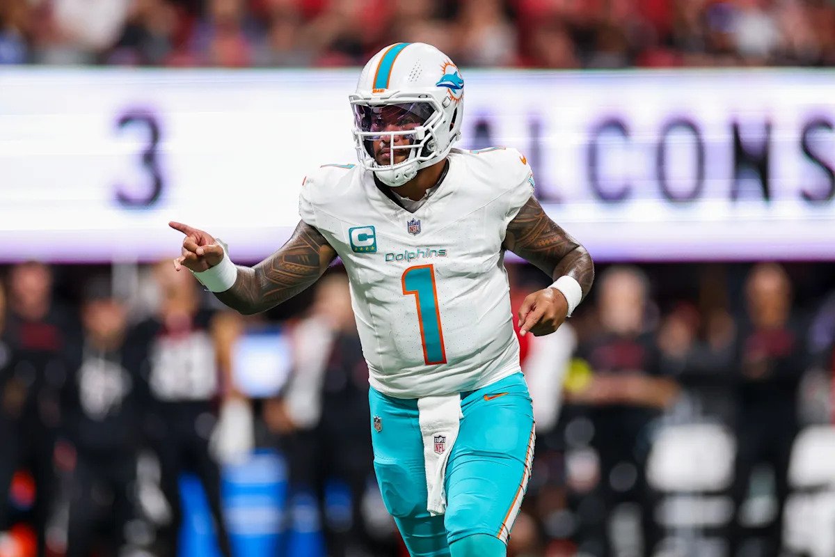 Según los informes, Tua Tagovailoa firmará un contrato de un año con los Falcons después de que los Dolphins lo liberaran esta semana.