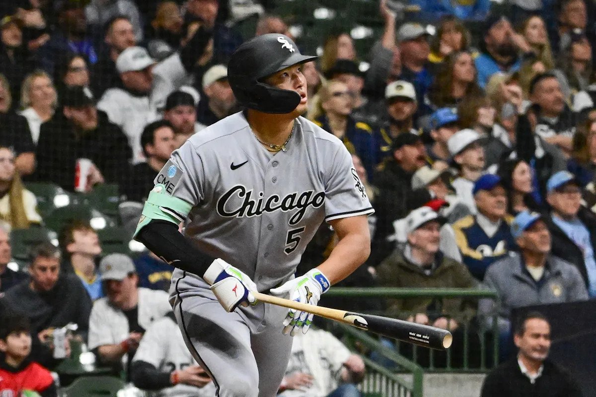El novato de los White Sox, Munetaka Murakami, se une a Chase DeLauter de Cleveland como el cuarto jugador en conectar un jonrón en los primeros tres juegos de la MLB.