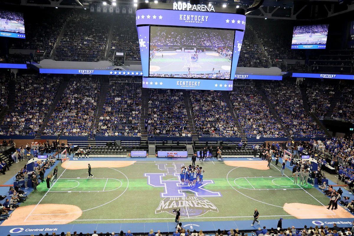 Sitio del torneo Big 12: la conferencia presenta GlassFloor exclusivo para torneos masculinos y femeninos