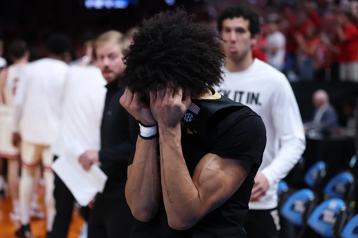 ‘A una pulgada de distancia’: el timbre de Vanderbilt que no evoca los sentimientos más altos de March Madness