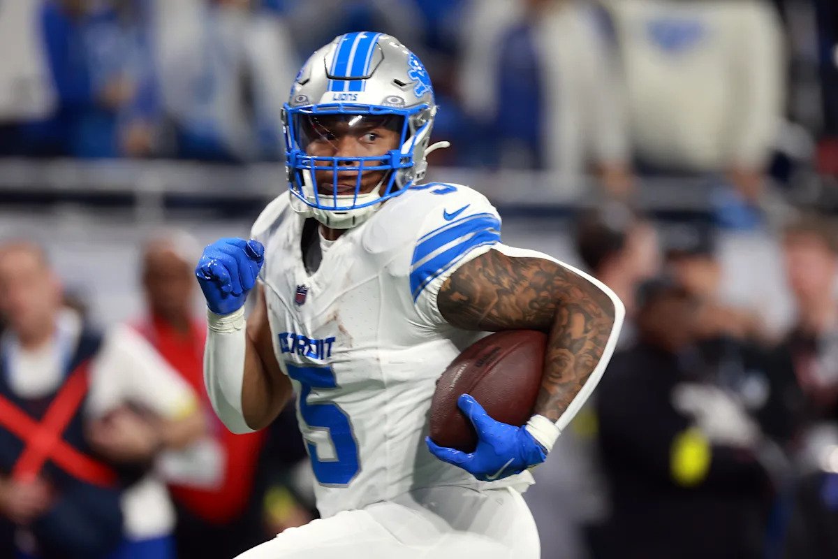 El corredor de los Lions, David Montgomery, niega el informe en una publicación en las redes sociales de que “quiere salir”.