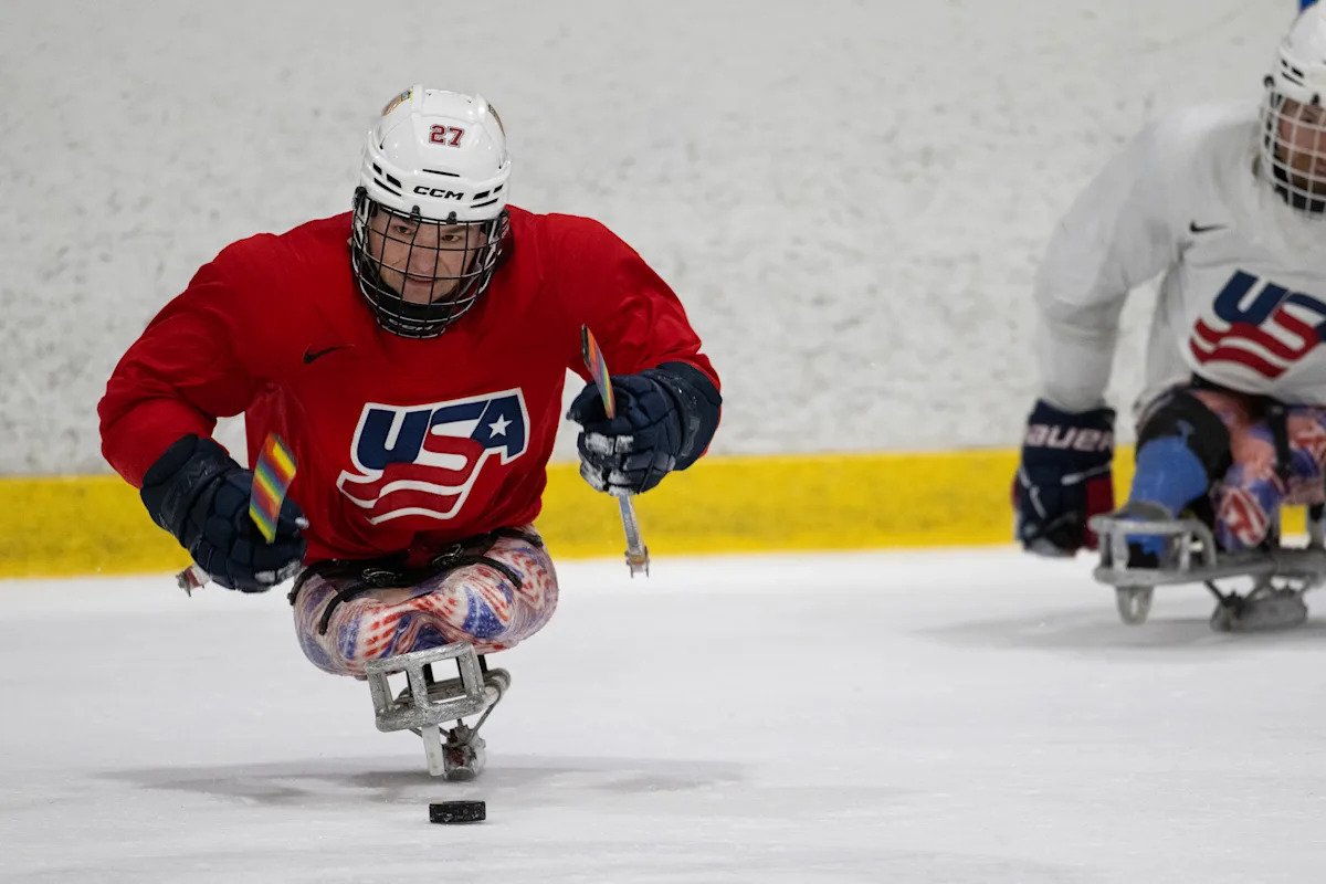 Juegos Paralímpicos: Cómo ver al equipo de EE. UU. contra China en hockey sobre trineos