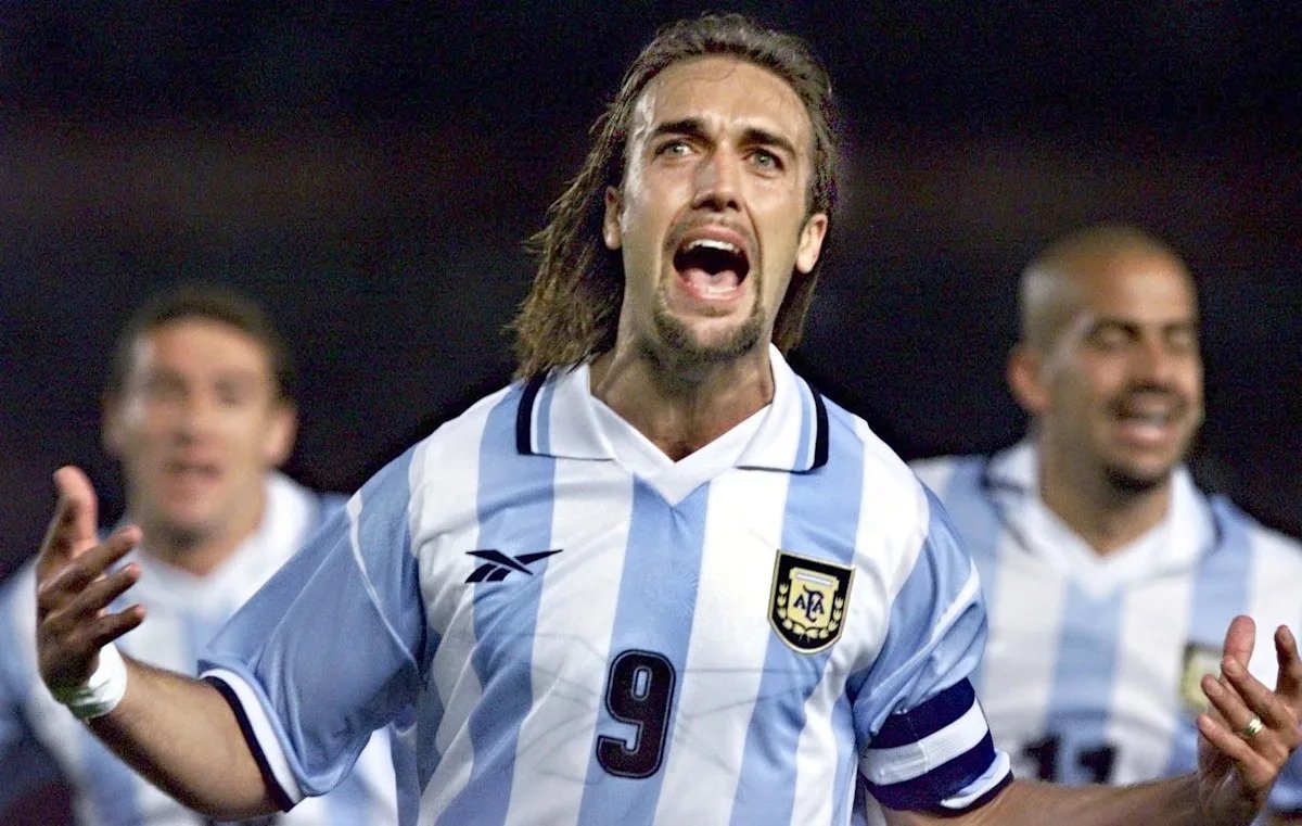 A 77 días del Mundial: Gabriel Batistuta y la magia del 21 de junio