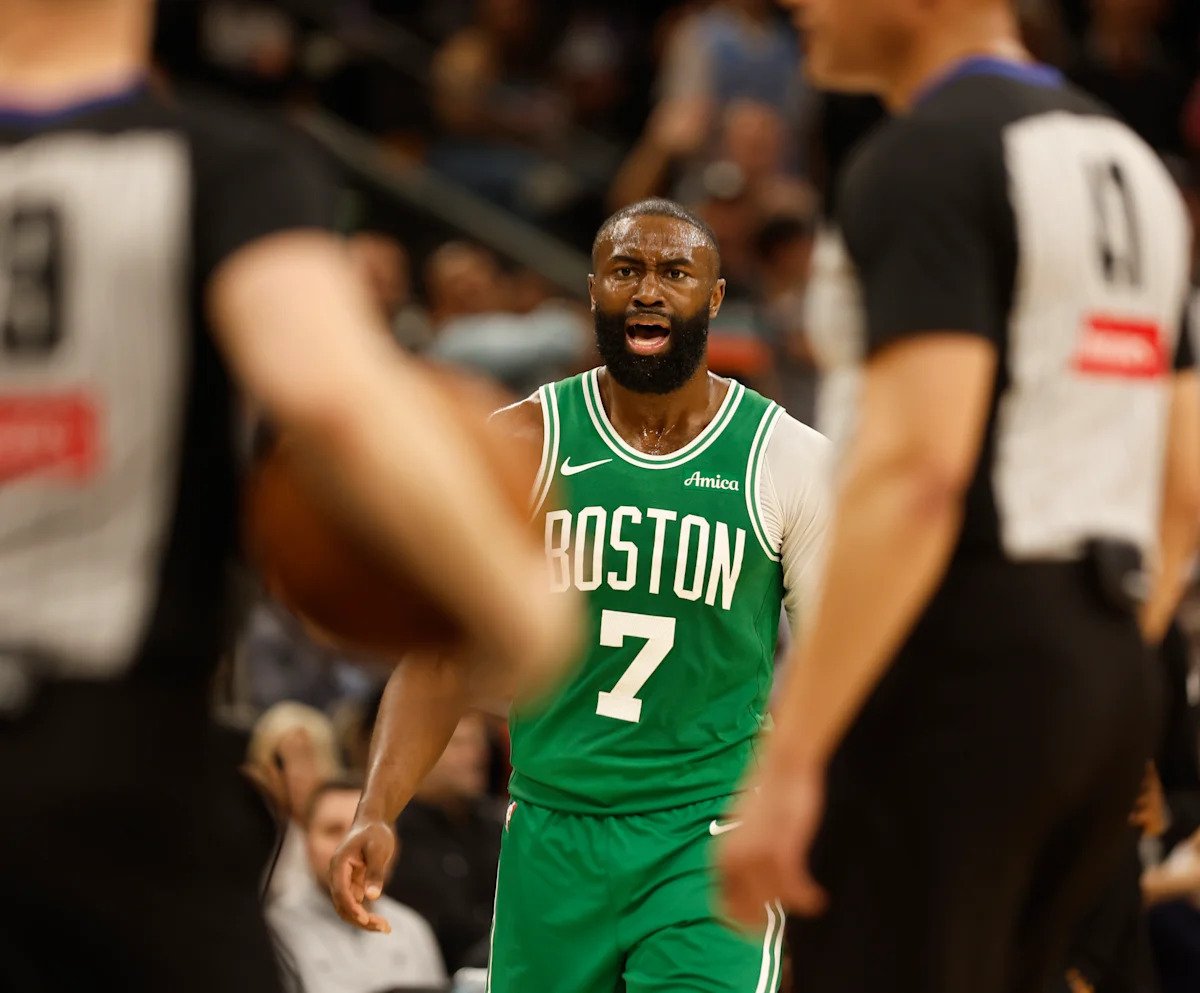 Jaylen Brown critica las faltas tras la estrecha derrota de los Celtics ante el Thunder: “Simplemente no creo que sea baloncesto”