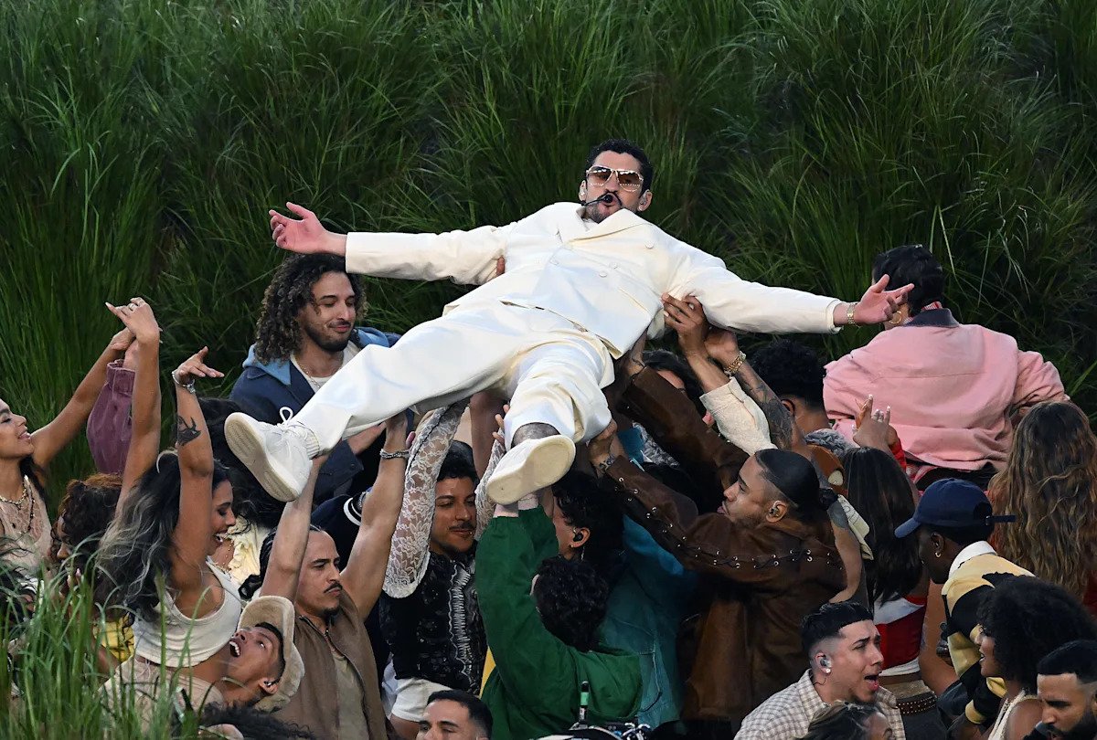 Super Bowl 2026: Bad Bunny establece récord mundial de audiencia con el espectáculo de medio tiempo más visto de todos los tiempos