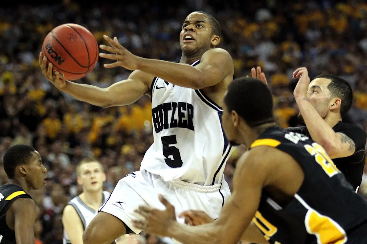 Butler contrató al ex armador Ronald Nored como su entrenador de baloncesto masculino