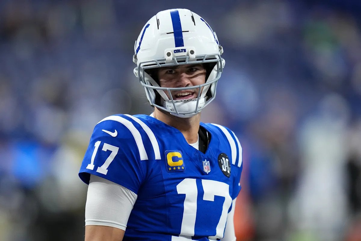 Según los informes, Daniel Jones está firmando una extensión de contrato de dos años con los Colts por valor de 88 millones de dólares.