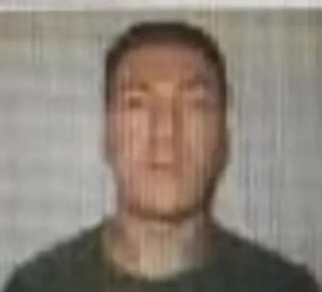 El turista británico “que mató a un adolescente portugués apuñalándolo en el cuello con una botella rota” insiste en que estaba defendiendo a un amigo y dice al tribunal que huyó del país porque no confiaba en la policía.