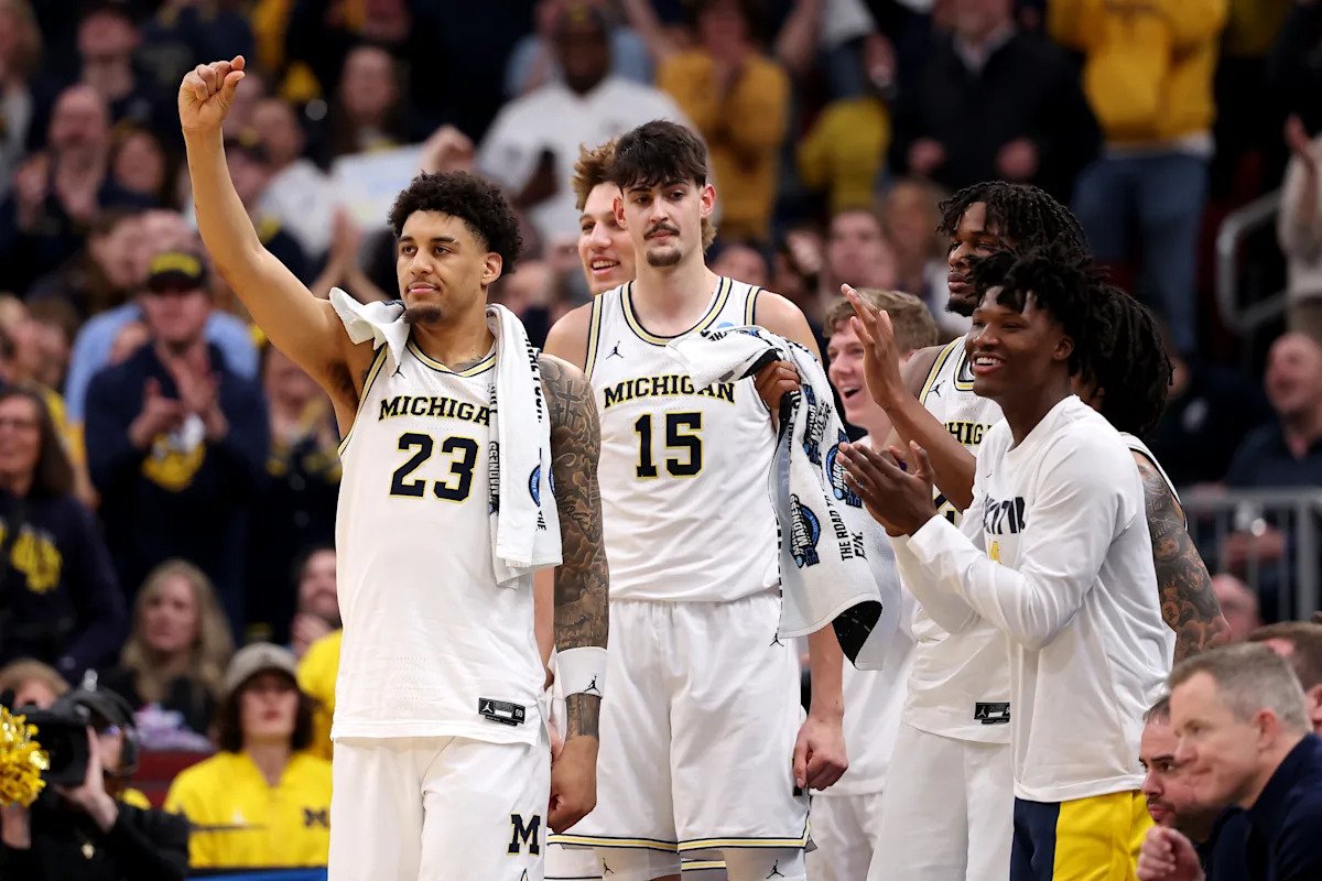 La victoria de Michigan Elite Eight sobre Tennessee contribuyó al número récord de derrotas en un torneo masculino de la NCAA.