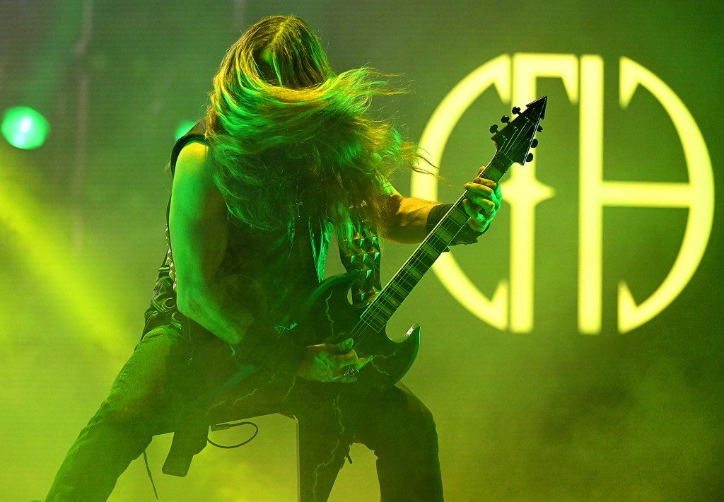 El guitarrista de Ozzy Osbourne, Zakk Wylde, cumple una doble función en una gira de conciertos