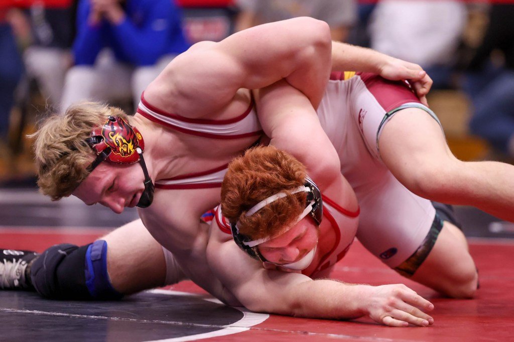 Los luchadores del Área de la Bahía de Gilroy, Liberty y Oakland Tech ganan títulos estatales CIF