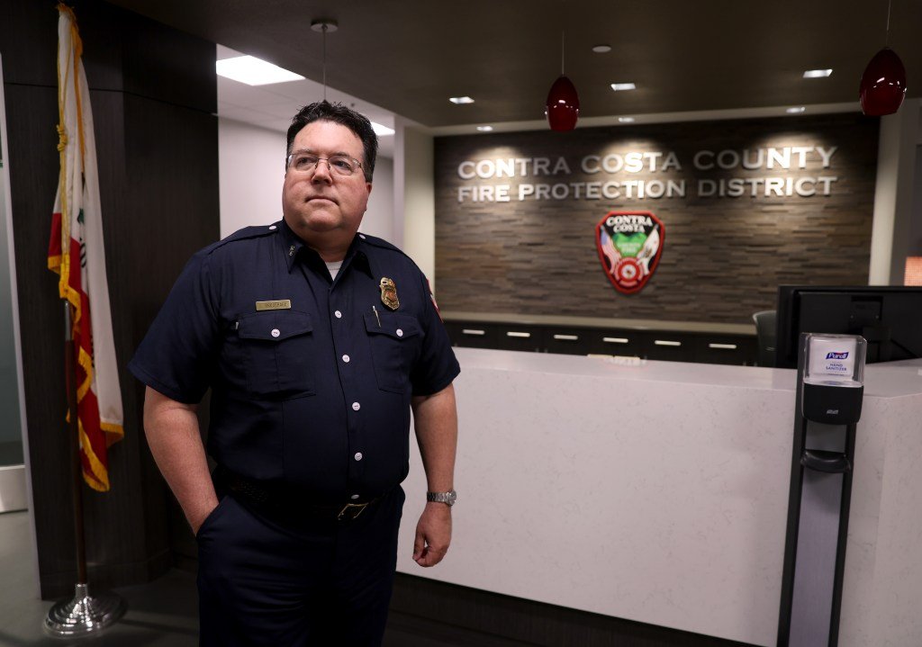 Después de décadas de servicio público, el jefe de bomberos del condado de Contra Costa se jubila – The Mercury News