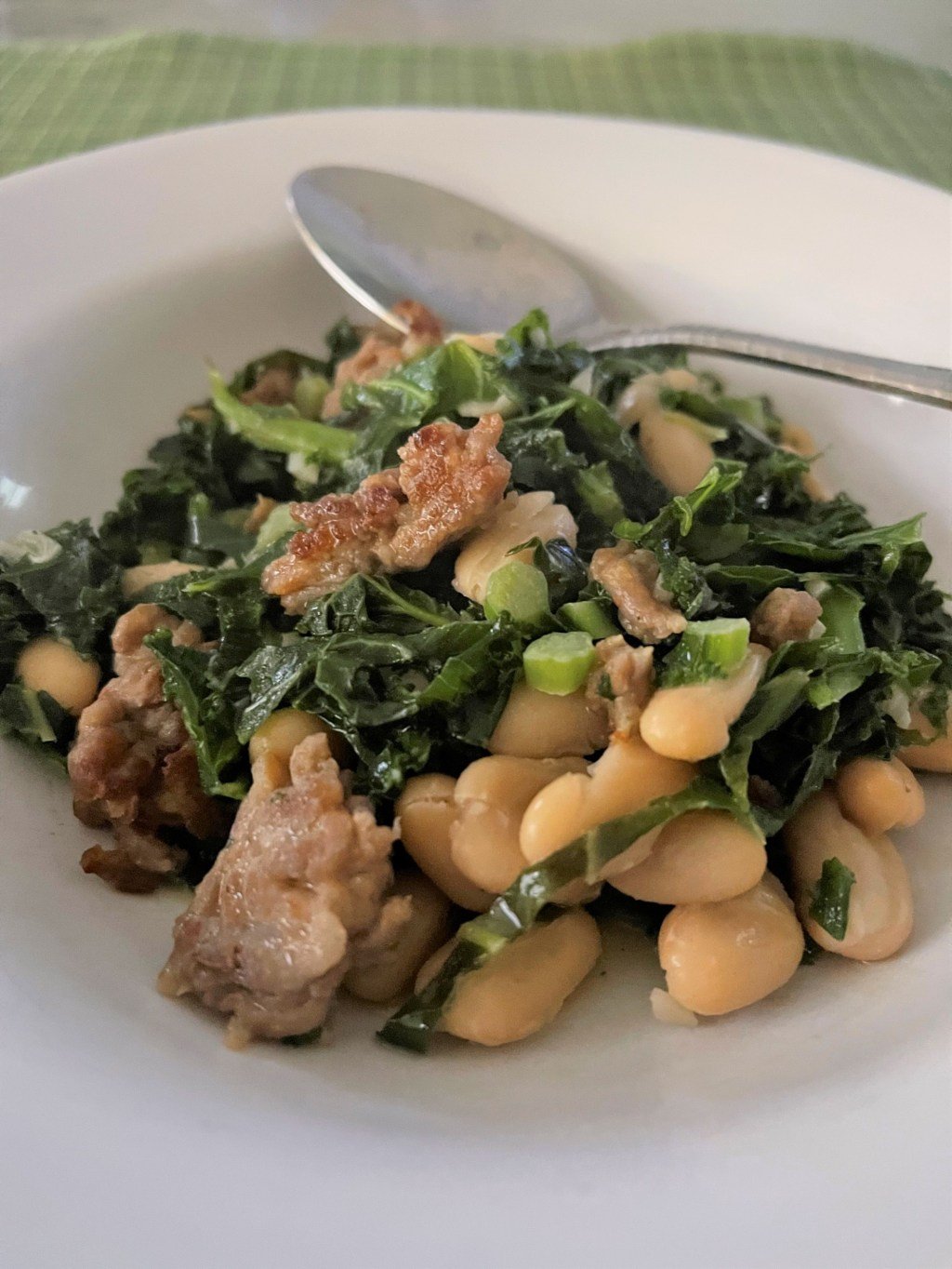 4 platos que muestran los frijoles en todo su esplendor