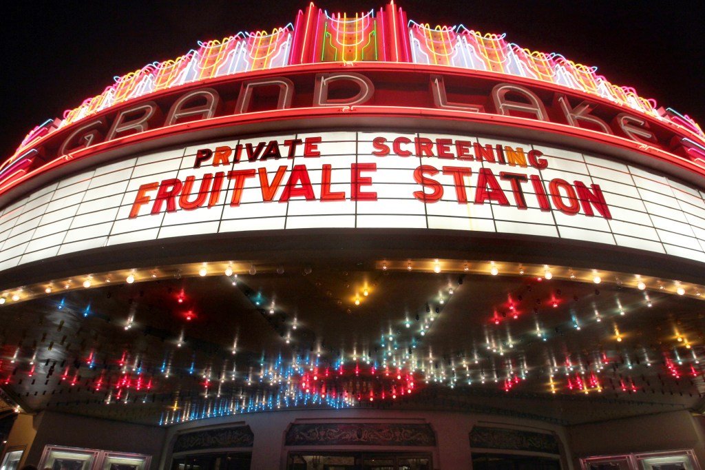 El Grand Lake Theatre celebra 100 años como el “palacio del cine” de Oakland.